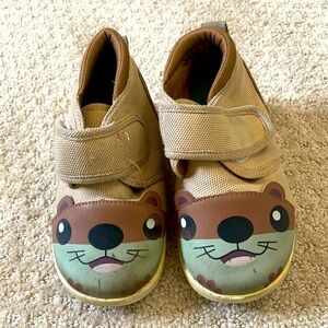 Otter Toddler Squeaky Shoes